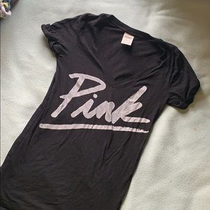 🤩VS PINK white printed Tee🤩